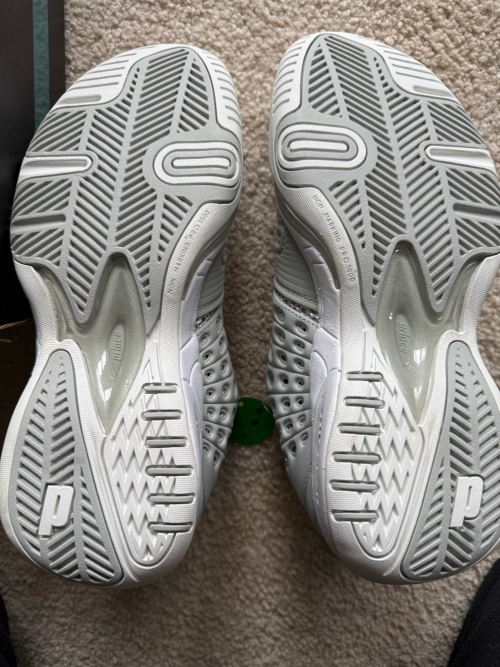 PRINCE T22 ladies tennis shoes - Size 8.5 BNIB - Picture 4 of 8